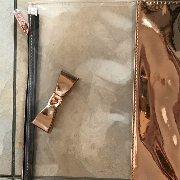 SALE today Only! Tarte palette with makeup bag - Picture 3 of 5